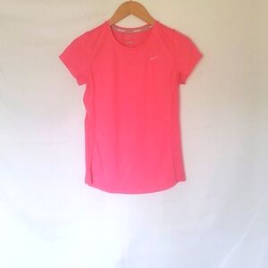 Nike Pink T-shirt Size Medium